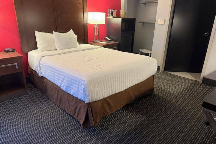 Room 9 of 72