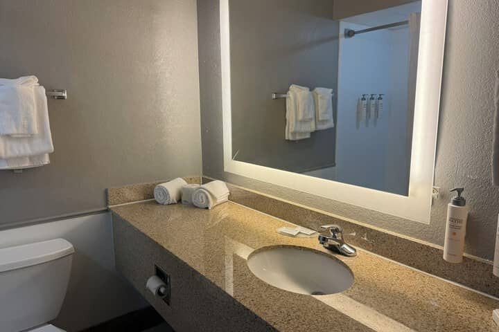Room 56 of 72