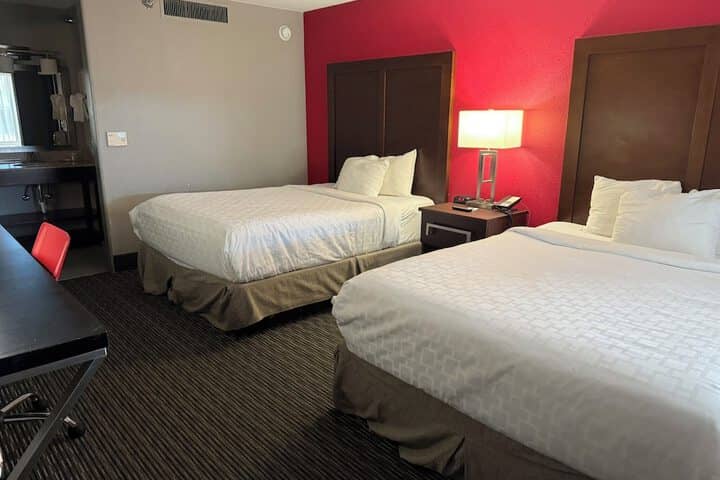 Room 8 of 72