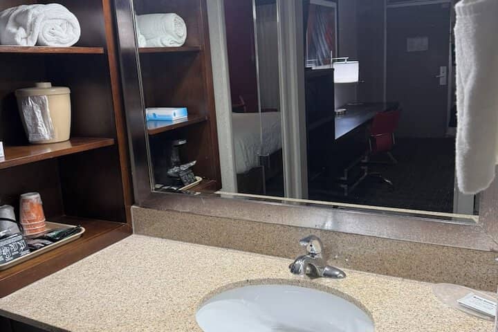 Room 20 of 72